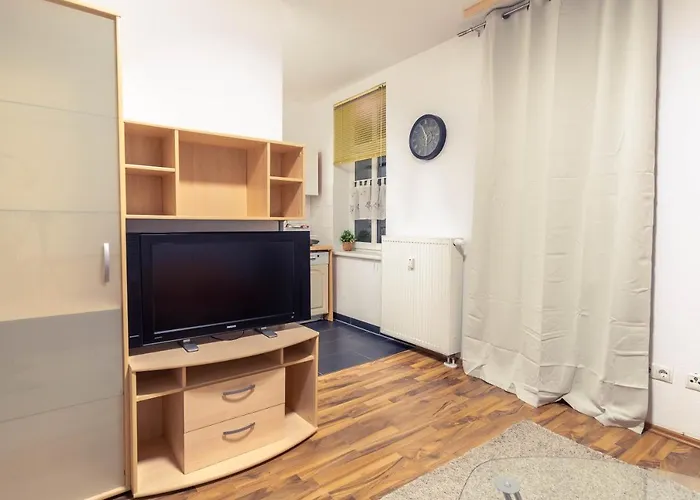 Balkon, Waschmaschine, Tv, Einzelbetten, Nahe Voelkerschlachtsdenkmal لبسيا