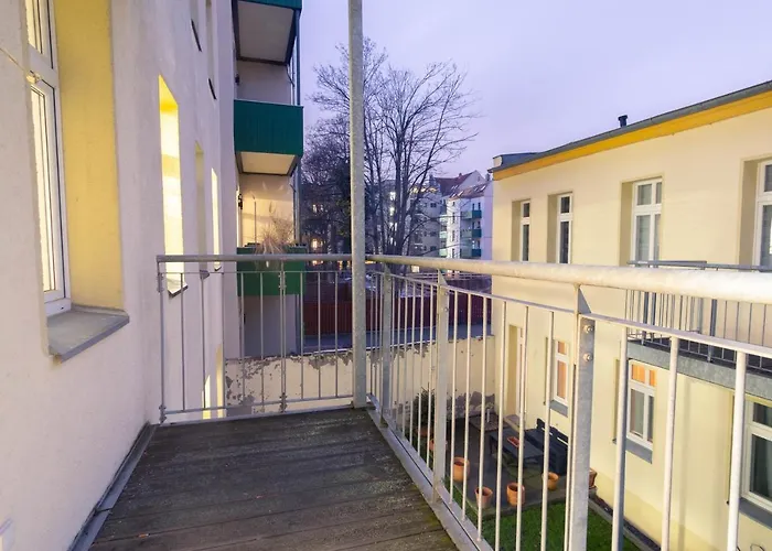 Balkon, Waschmaschine, Tv, Einzelbetten, Nahe Voelkerschlachtsdenkmal * لبسيا