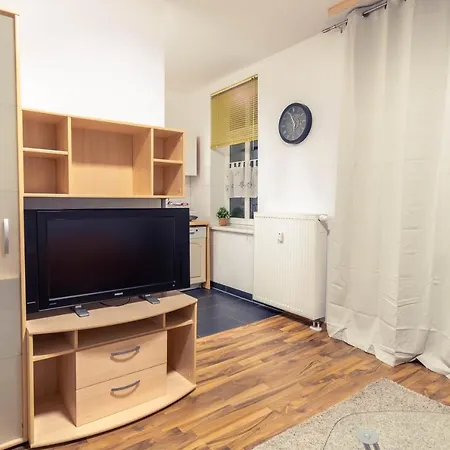 Balkon, Waschmaschine, Tv, Einzelbetten, Nahe Voelkerschlachtsdenkmal Lipsia